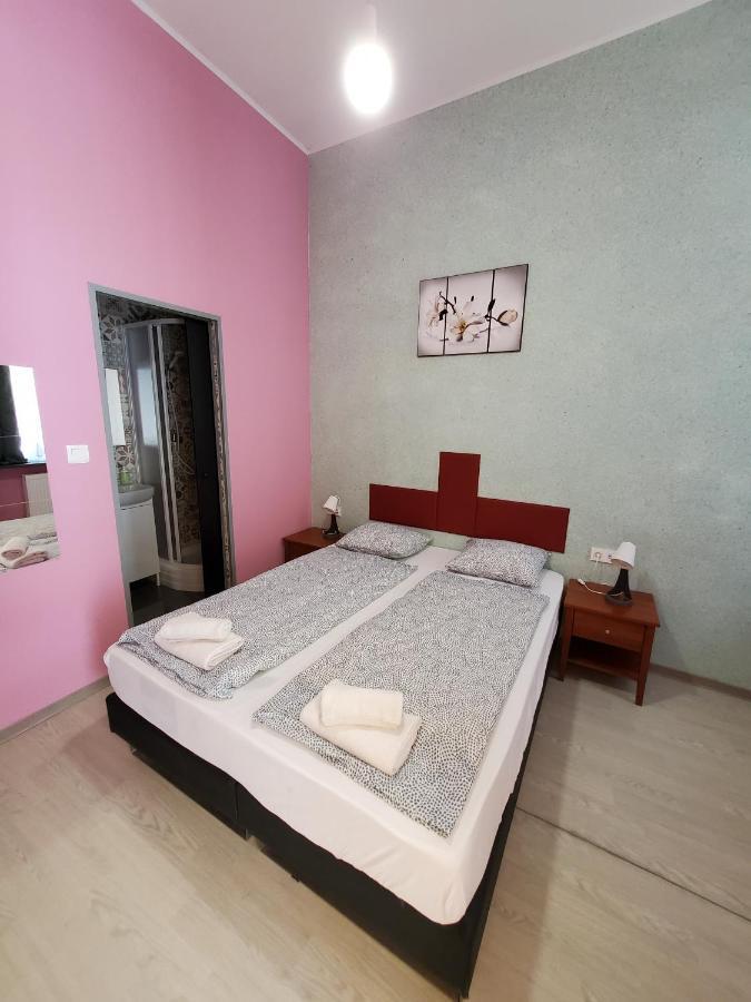 Klauzal19 Rooms Budapest Bagian luar foto